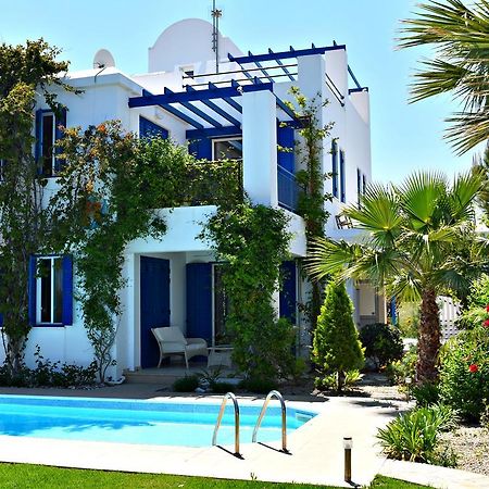 Latchi Beach Front Villa - Private Heated Pool - Amazing Uninterrupted Sea Views Πόλη Εξωτερικό φωτογραφία