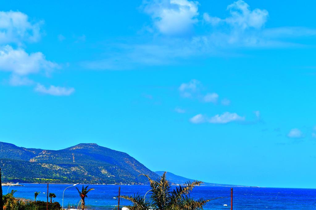 Latchi Beach Front Villa - Private Heated Pool - Amazing Uninterrupted Sea Views Πόλη Εξωτερικό φωτογραφία
