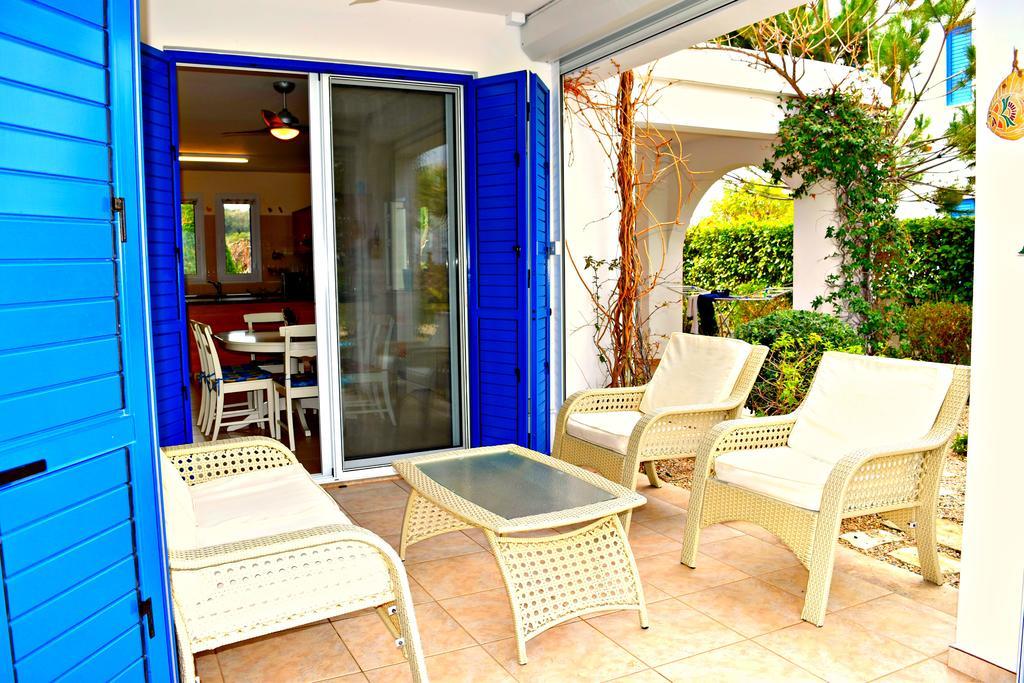 Latchi Beach Front Villa - Private Heated Pool - Amazing Uninterrupted Sea Views Πόλη Εξωτερικό φωτογραφία