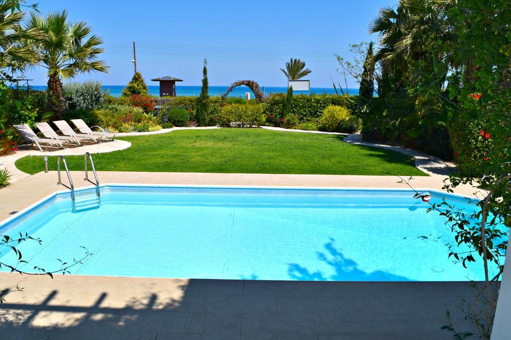 Latchi Beach Front Villa - Private Heated Pool - Amazing Uninterrupted Sea Views Πόλη Εξωτερικό φωτογραφία